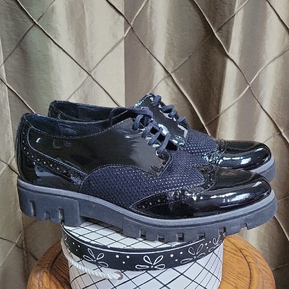 EUC- Mercante di Fiori Leather & Fabric Brogues
